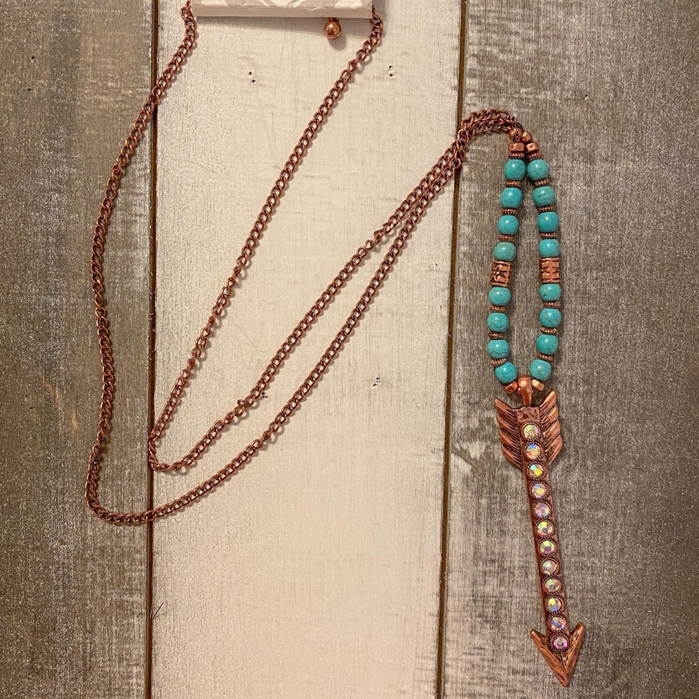 Arrow necklace
